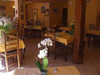 Le Saint Clement Hotel
