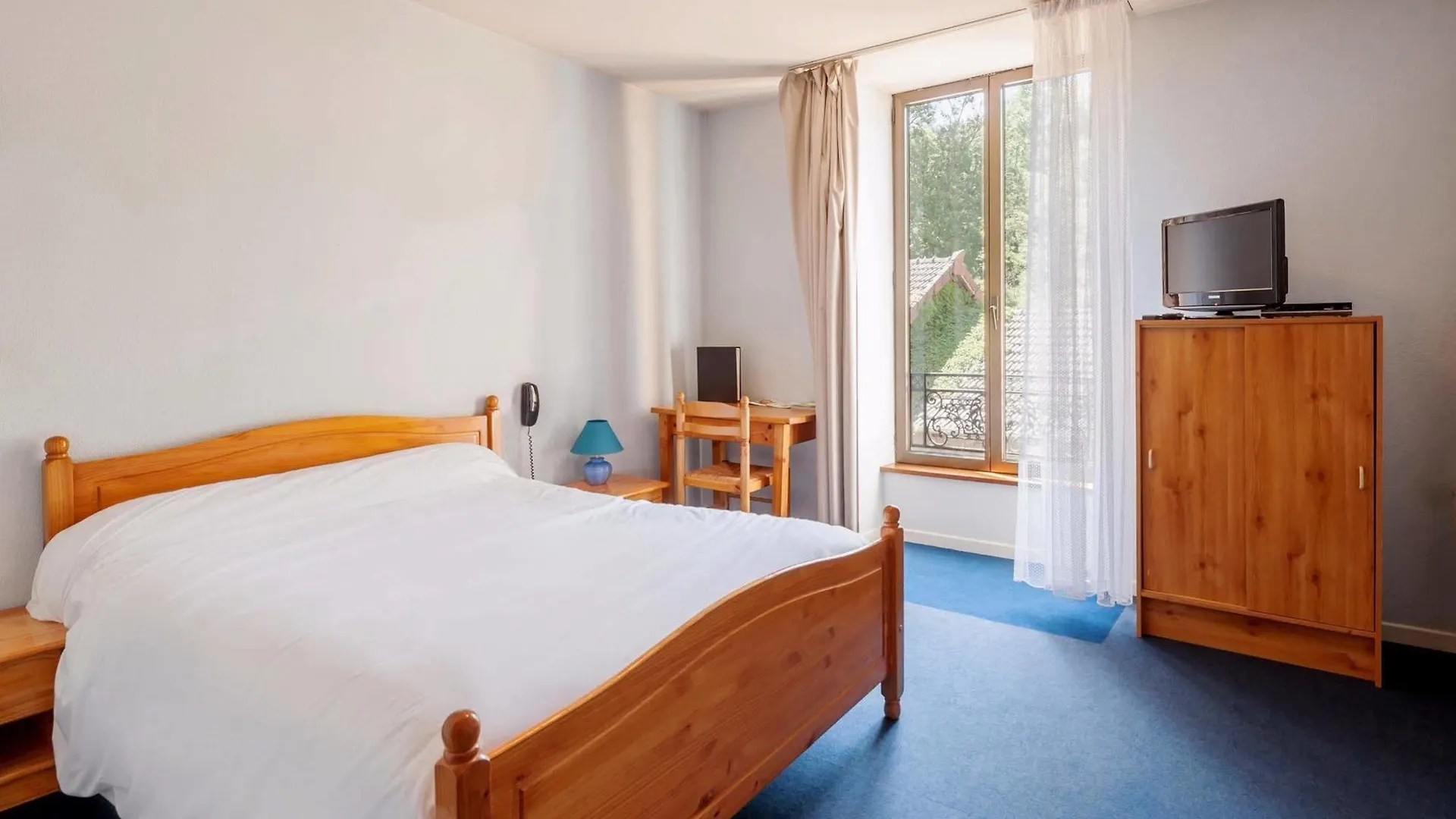 Le Saint Clement Hotel