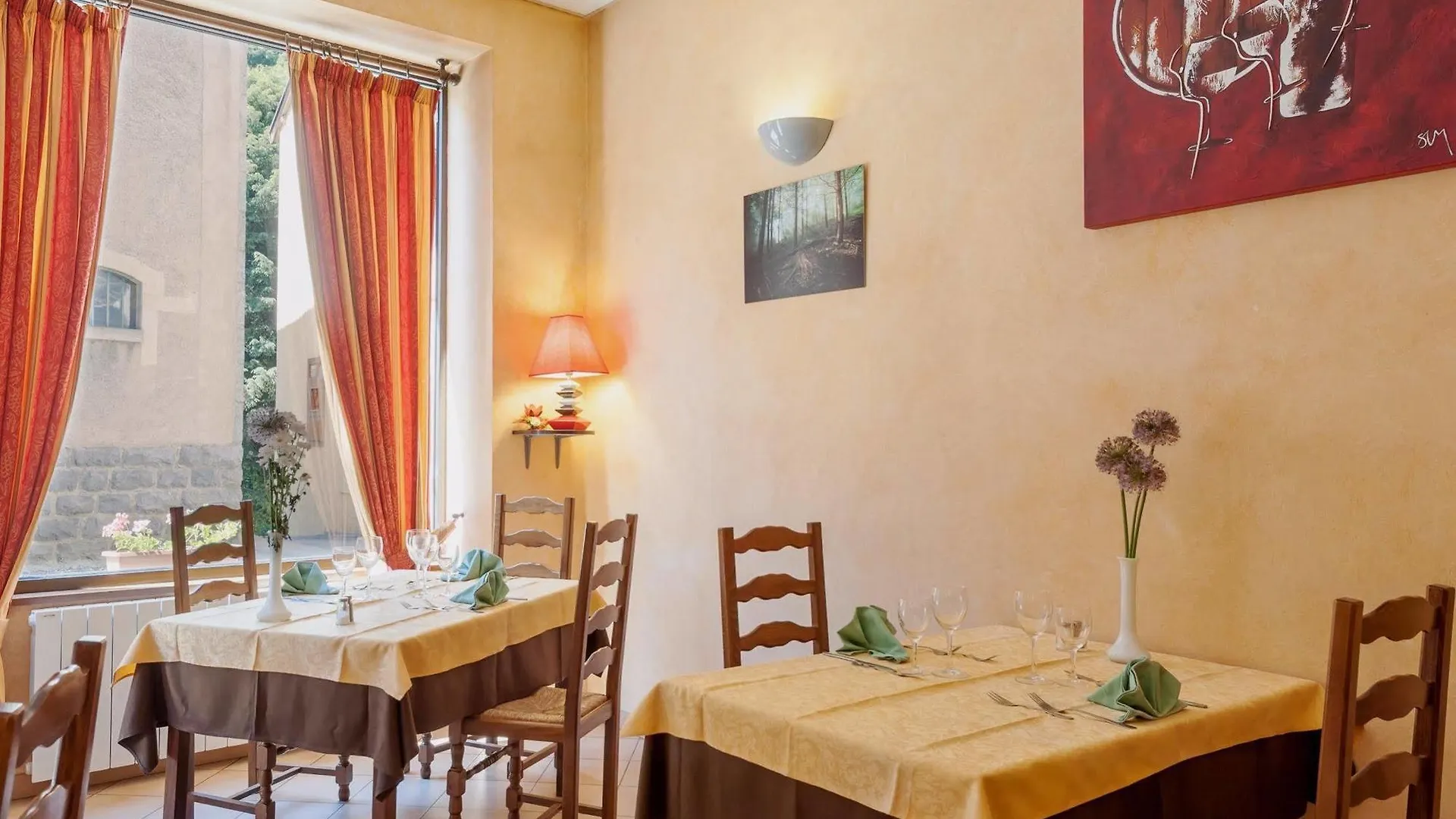 Le Saint Clement Hotel 2*, Saint-Clement-sur-Valsonne France